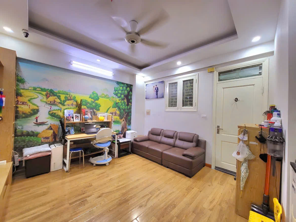 Chung cư Nam Trung Yên Cầu GIấy 3.8 tỷ - 2 ngủ. Sổ đỏ CC - Ảnh chính